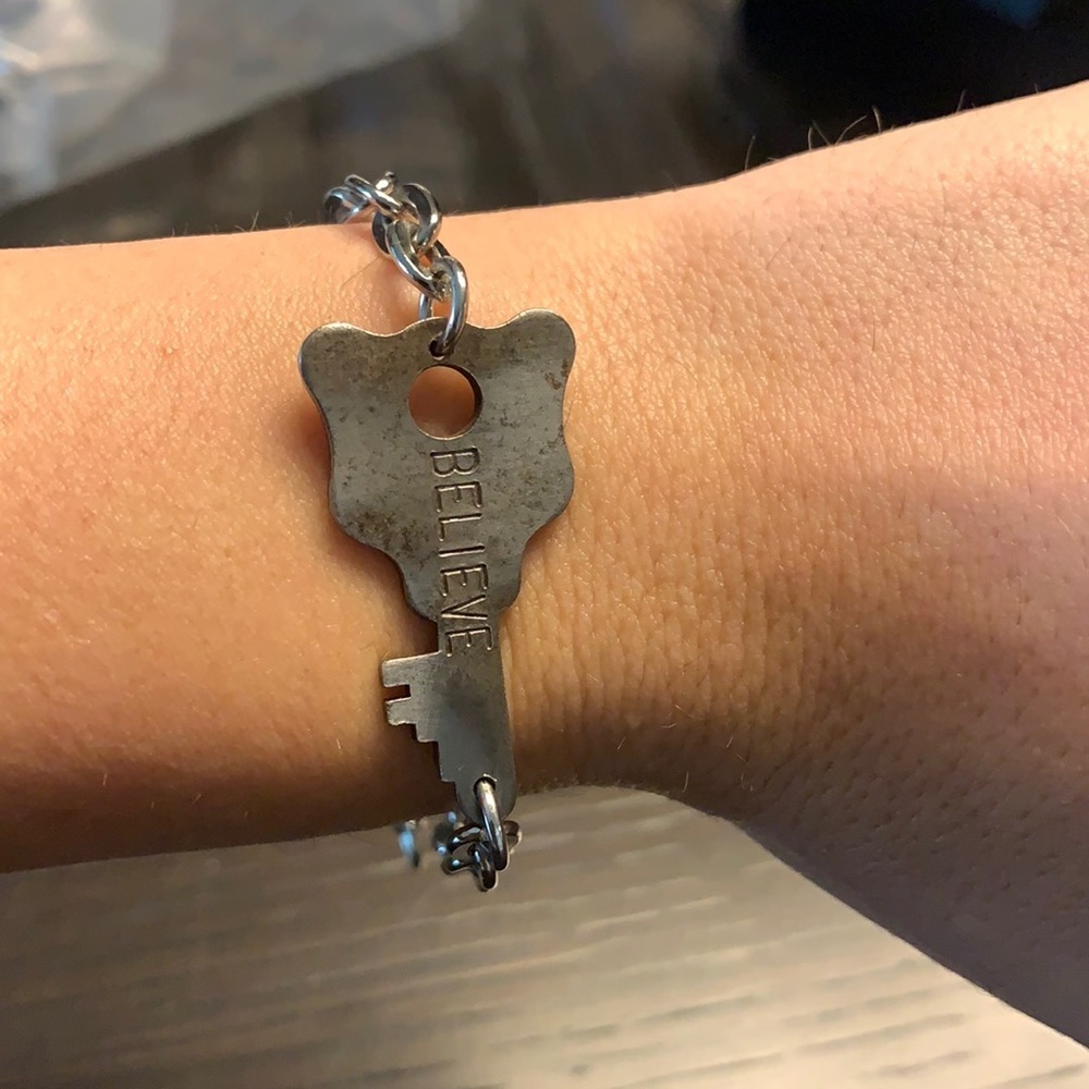 The Giving Keys Believe Bracelet